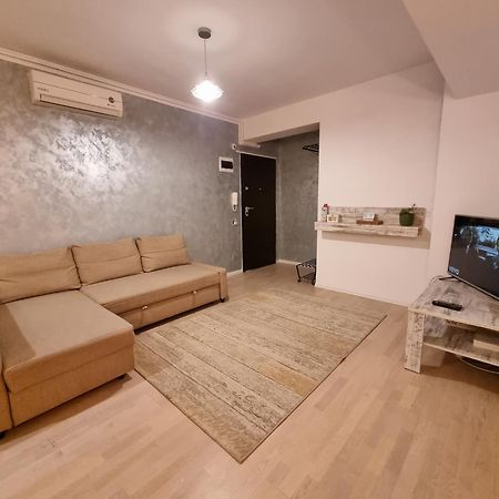 Park Residence 5, 2 Bedroom Apartment Bukarest Kültér fotó