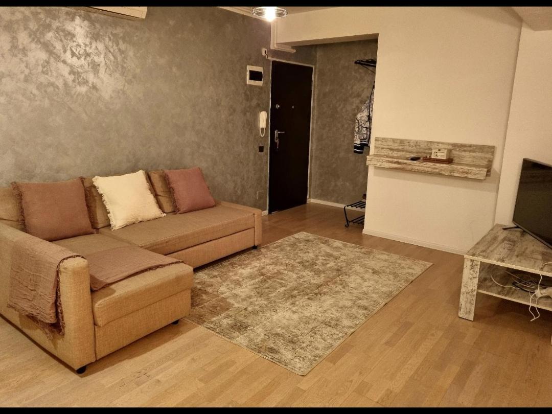Park Residence 5, 2 Bedroom Apartment Bukarest Kültér fotó